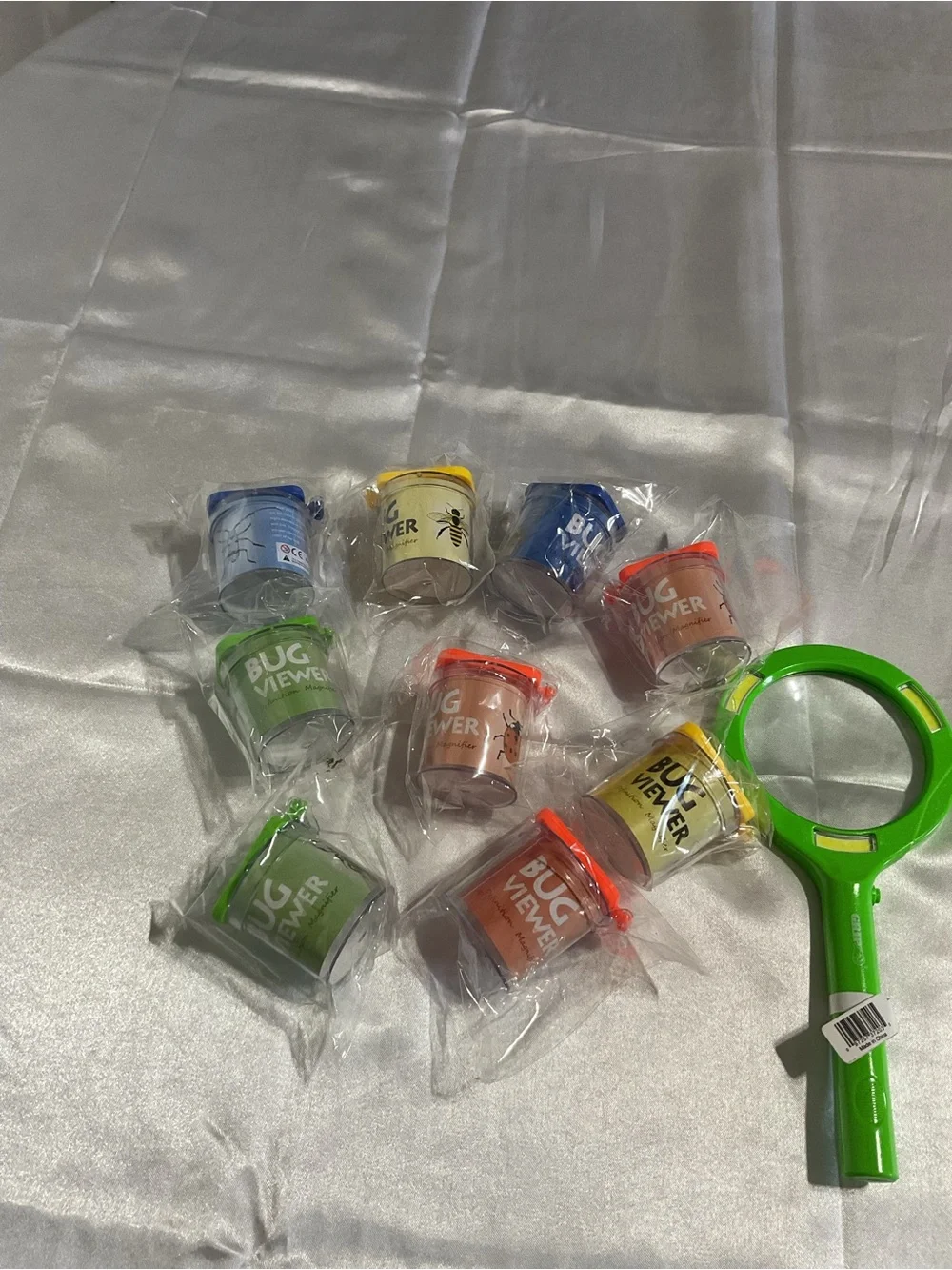 Colorful Bug Viewer Kit with Green Handheld Magnifier